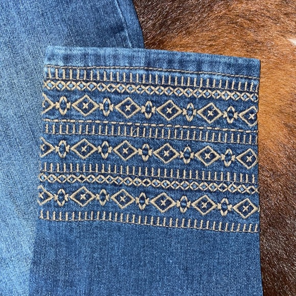 Anne Klein Skinny Ankle Jeans - Picture 2 of 3